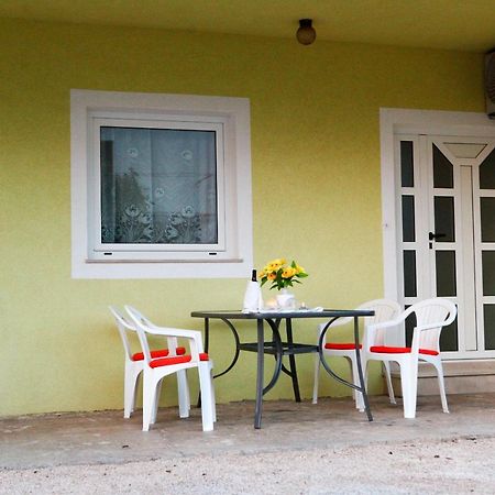 Apartmani Andrej Vodice Bagian luar foto