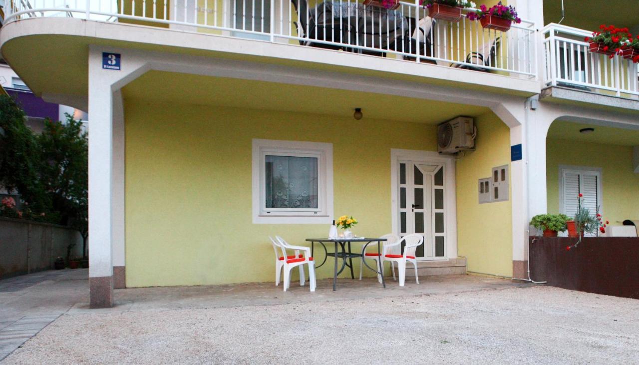 Apartmani Andrej Vodice Bagian luar foto
