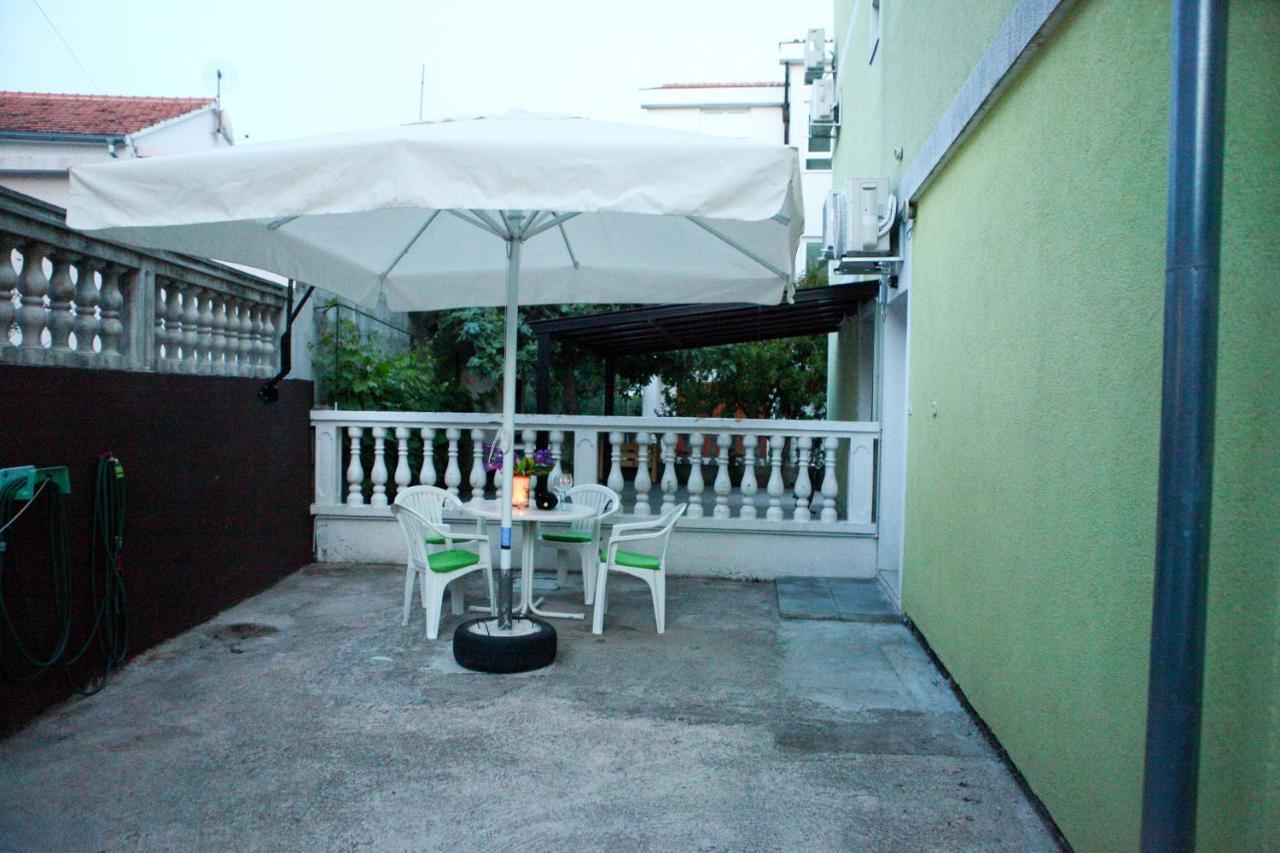 Apartmani Andrej Vodice Bagian luar foto
