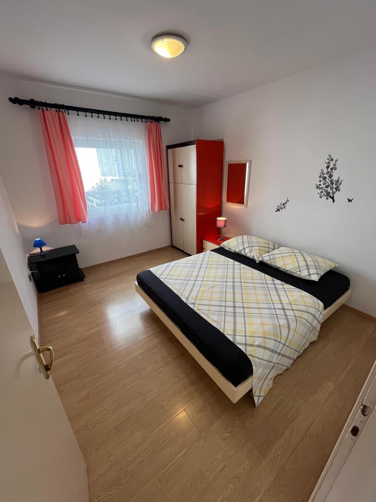 Apartmani Andrej Vodice Bagian luar foto